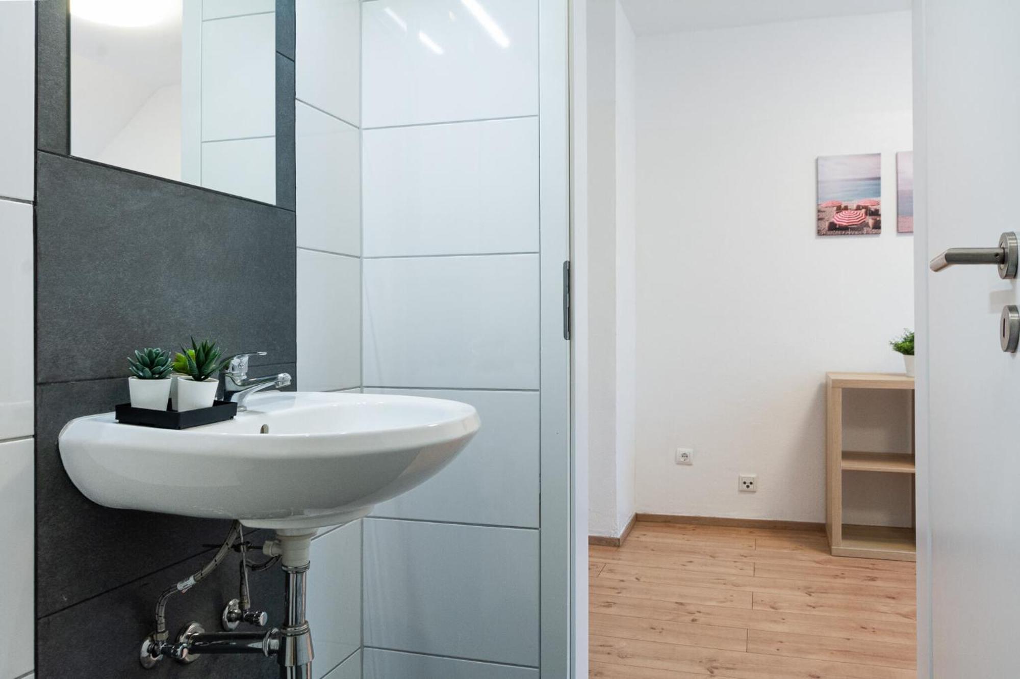 T&K Apartments - Apartments 20 Min To Messe Dus Krefeld Kültér fotó